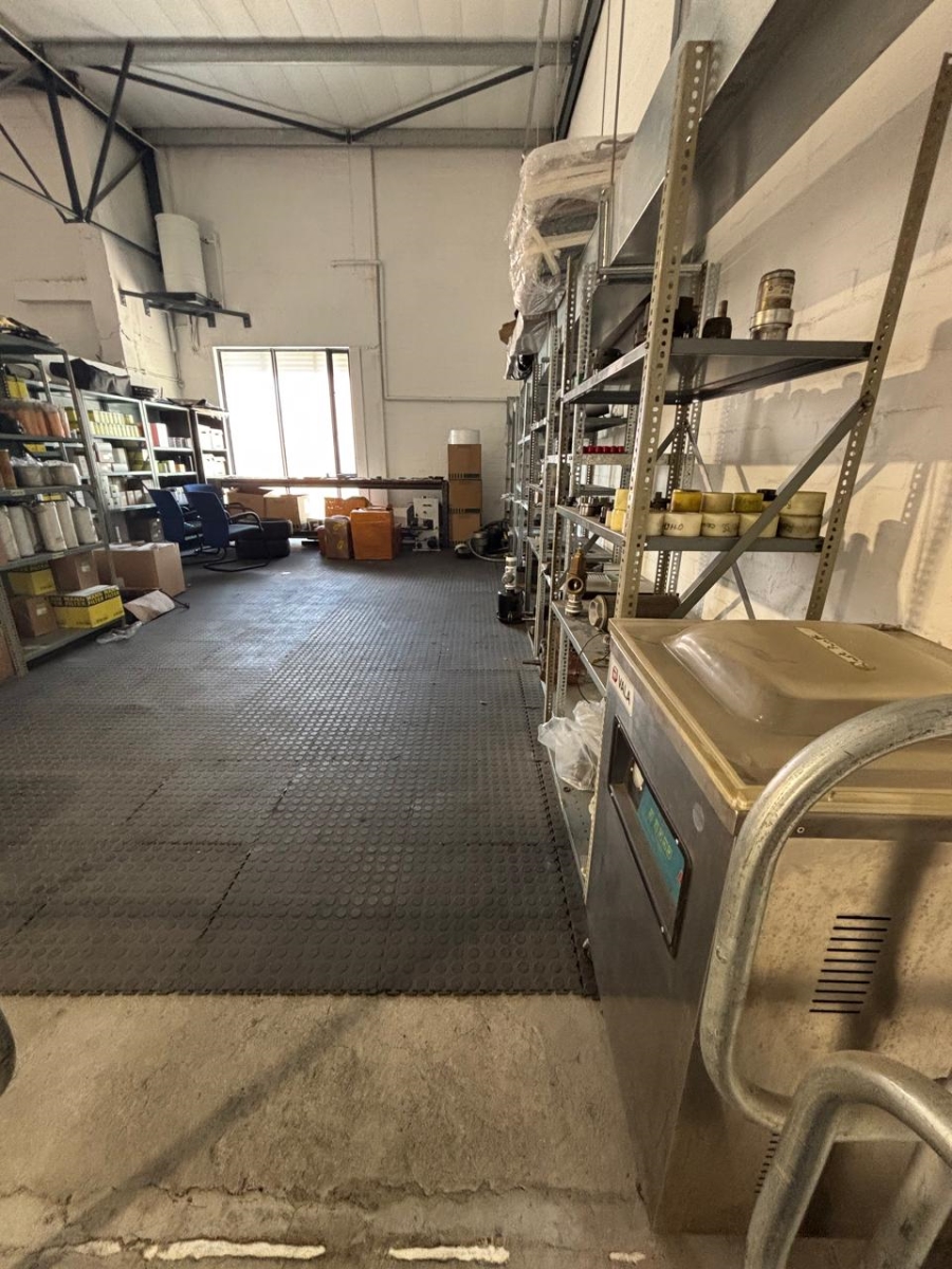 To Let commercial Property for Rent in Bonnie Brae Western Cape